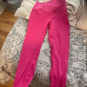 Lululemon 25” align leggings sonic pink size 6